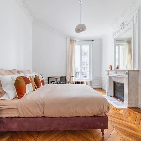 Haussmannian Apartment, Near Champs-Elysees Париж Екстериор снимка